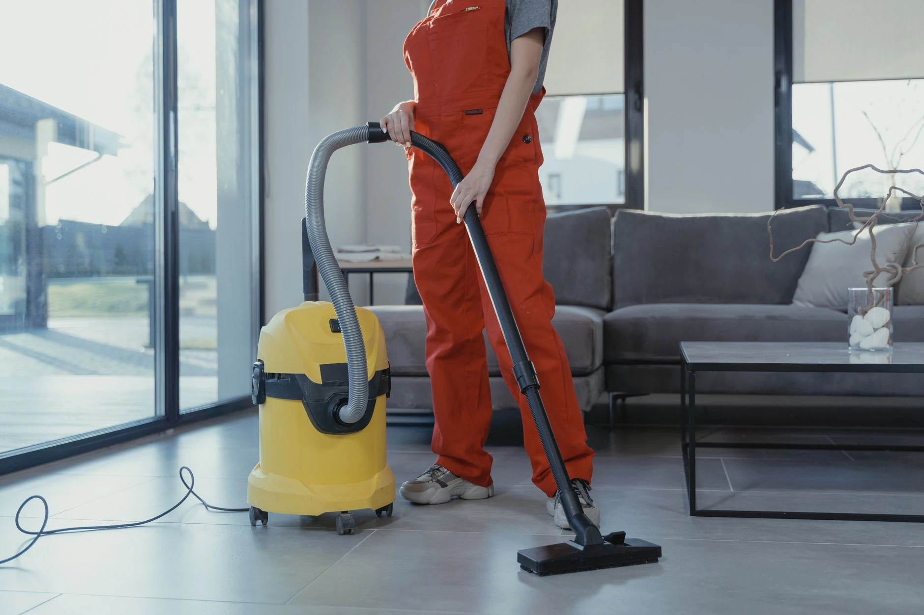 banner of cleaning service team